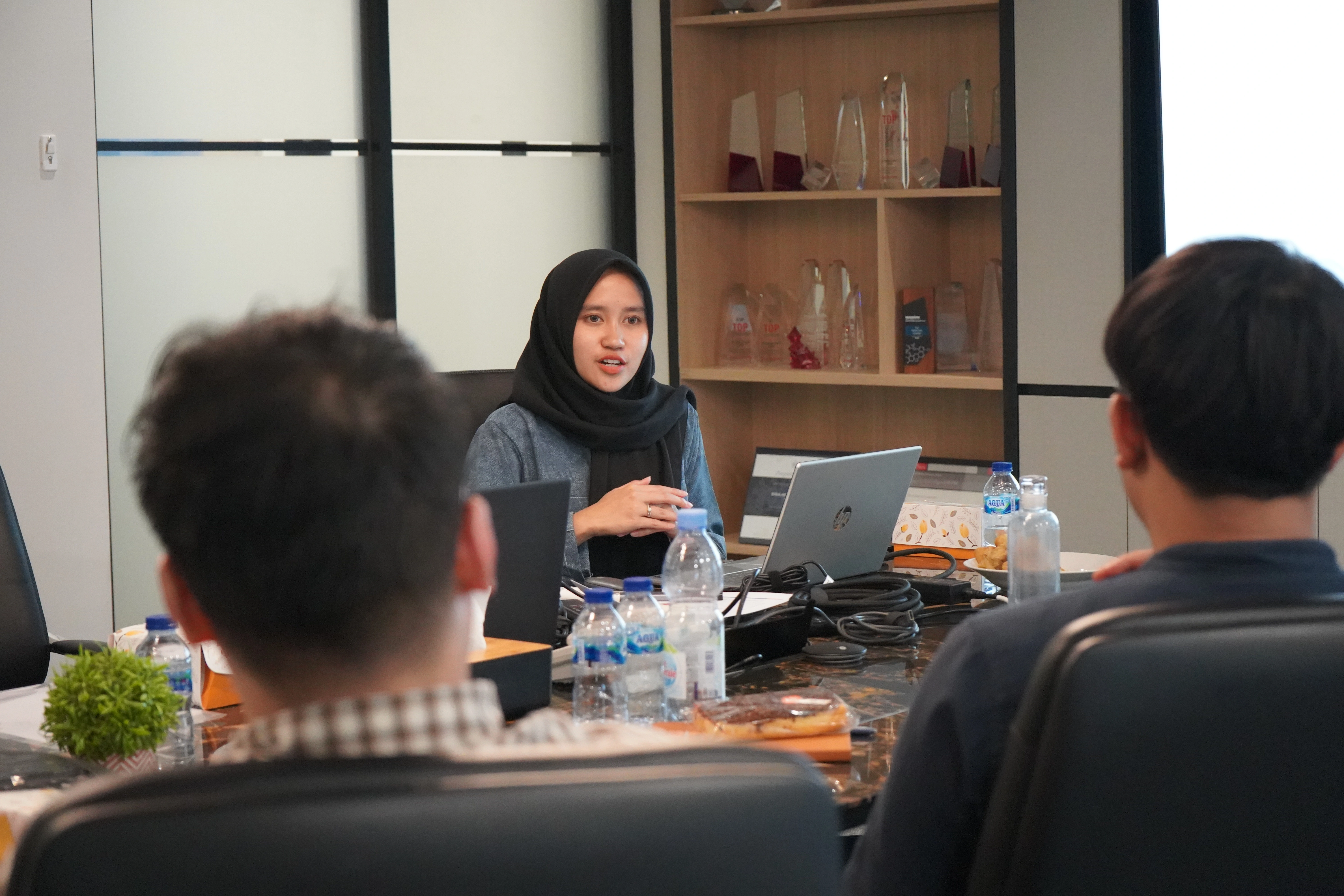 Konsultasi background